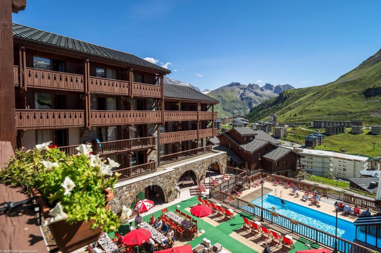 Hotel Village Montana By Les Etincelles Тинь Экстерьер фото