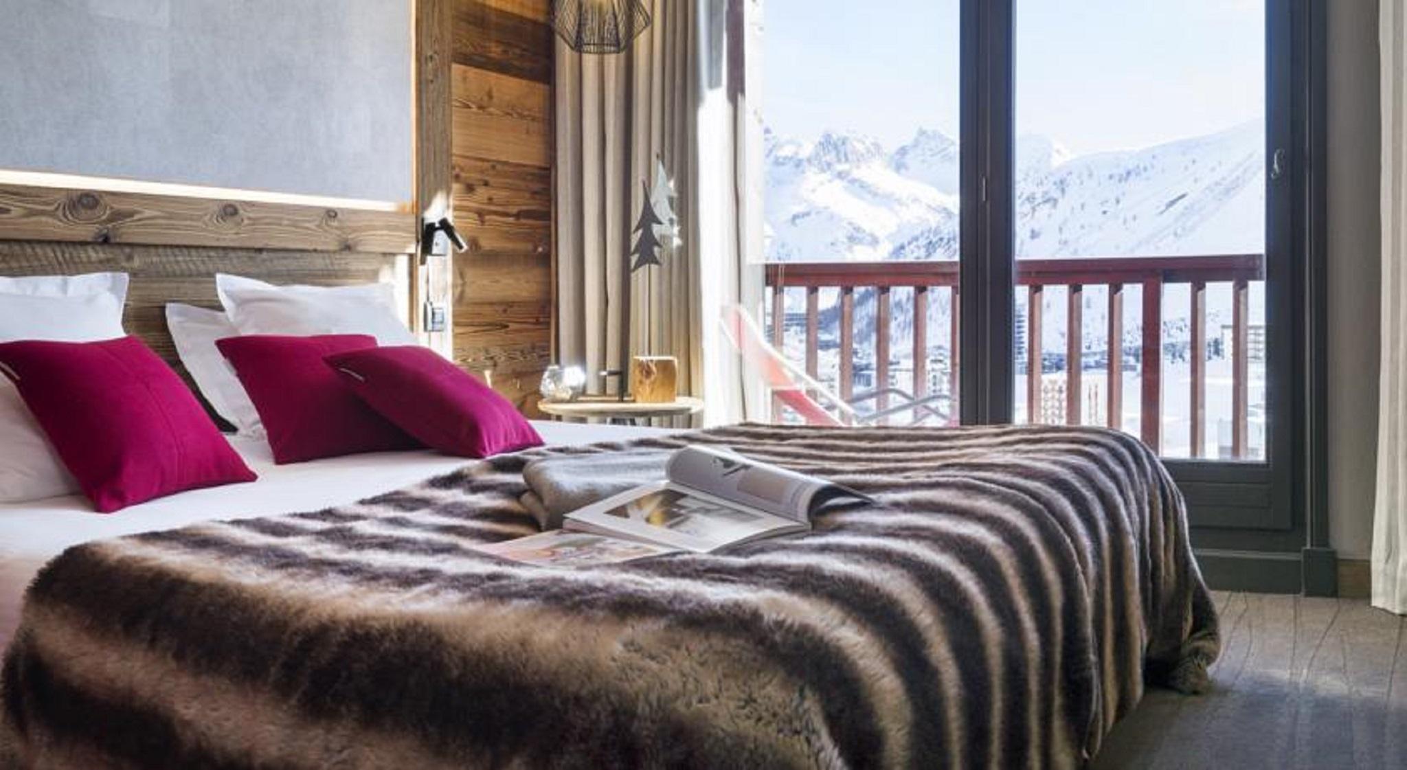 Hotel Village Montana By Les Etincelles Тинь Экстерьер фото
