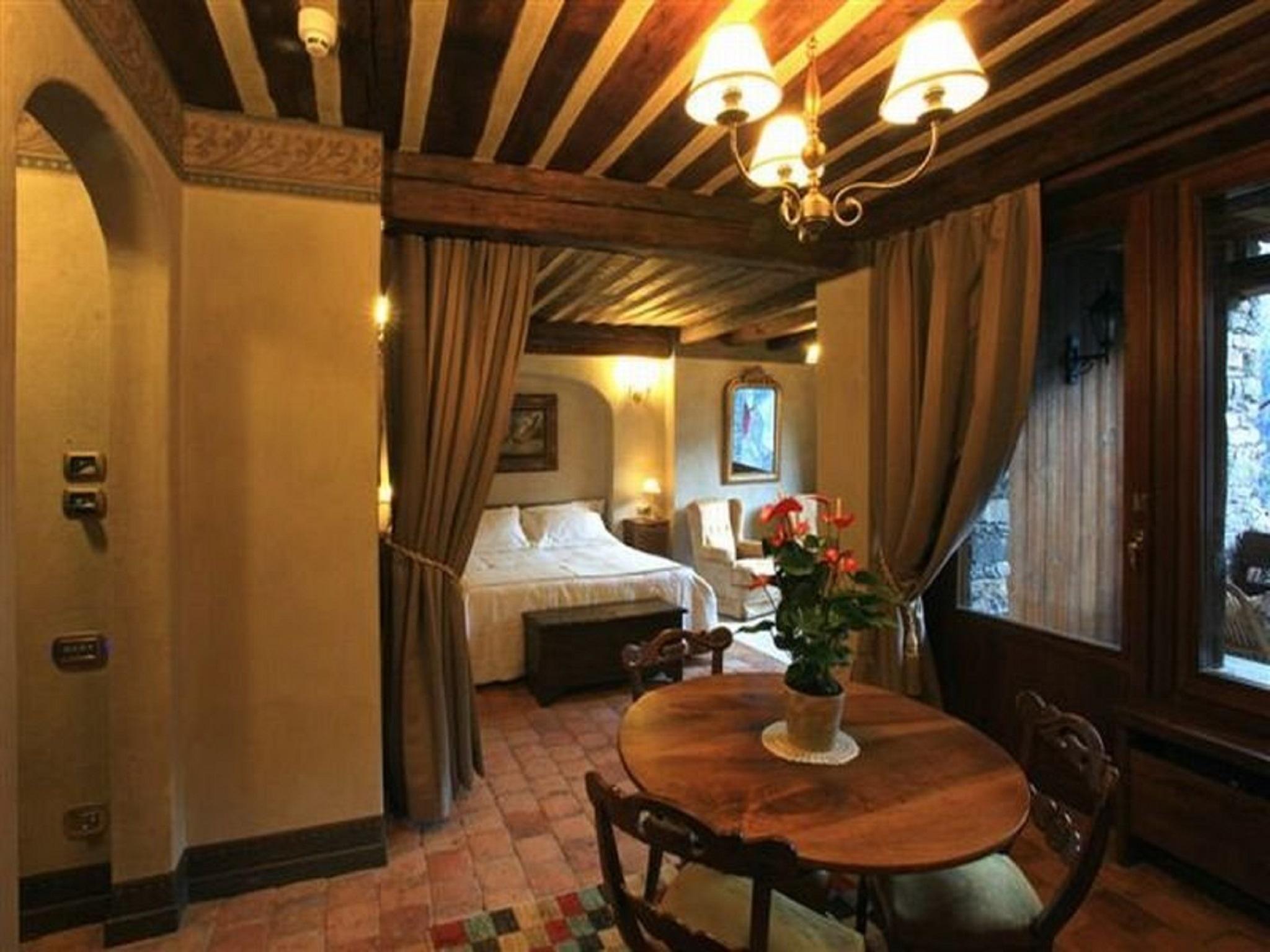 Hotel Village Montana By Les Etincelles Тинь Экстерьер фото