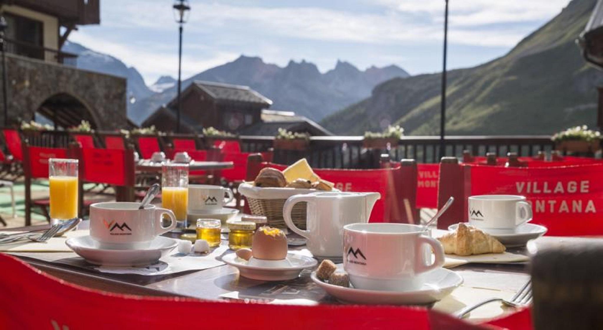 Hotel Village Montana By Les Etincelles Тинь Экстерьер фото