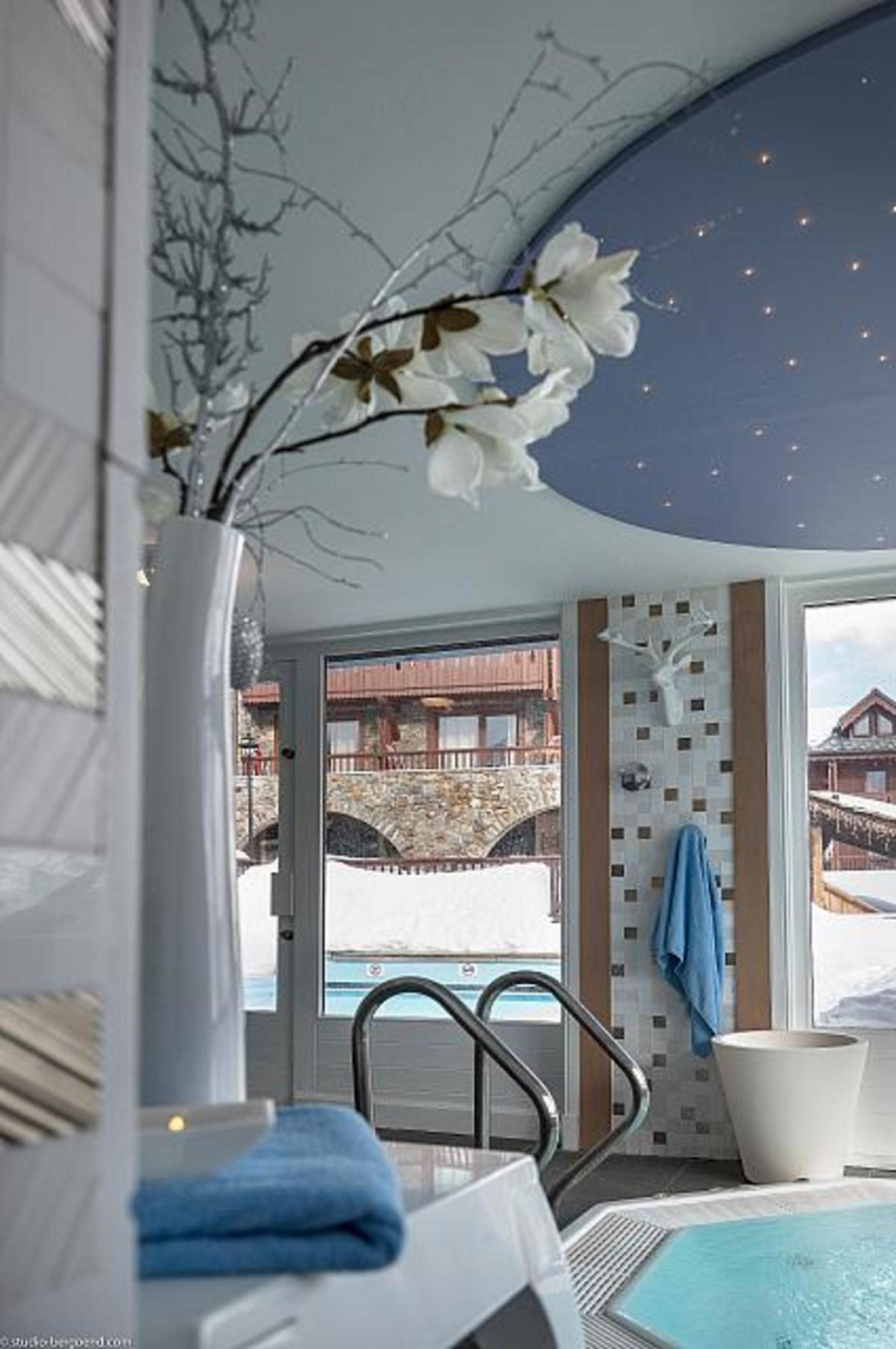 Hotel Village Montana By Les Etincelles Тинь Экстерьер фото