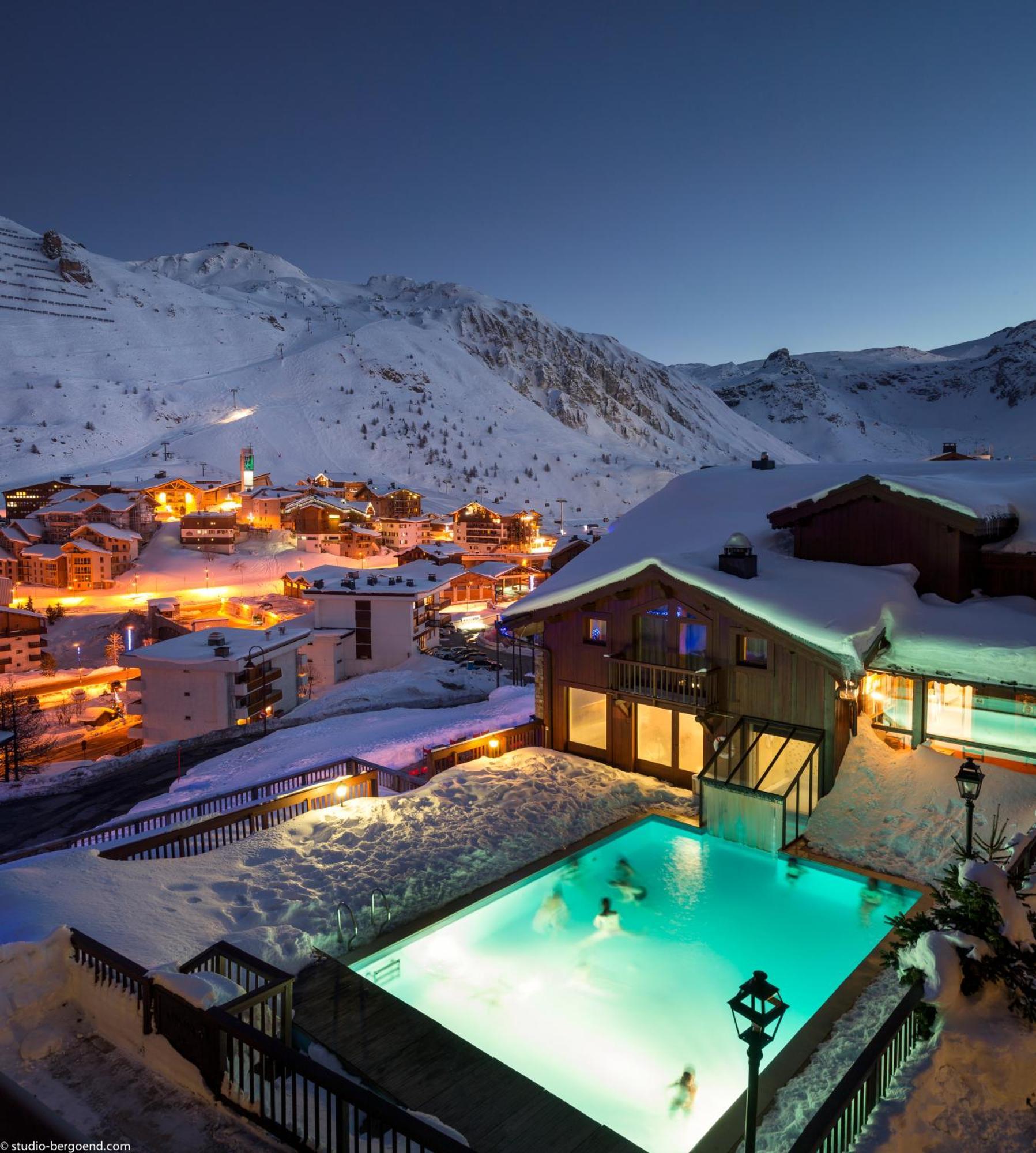 Hotel Village Montana By Les Etincelles Тинь Экстерьер фото